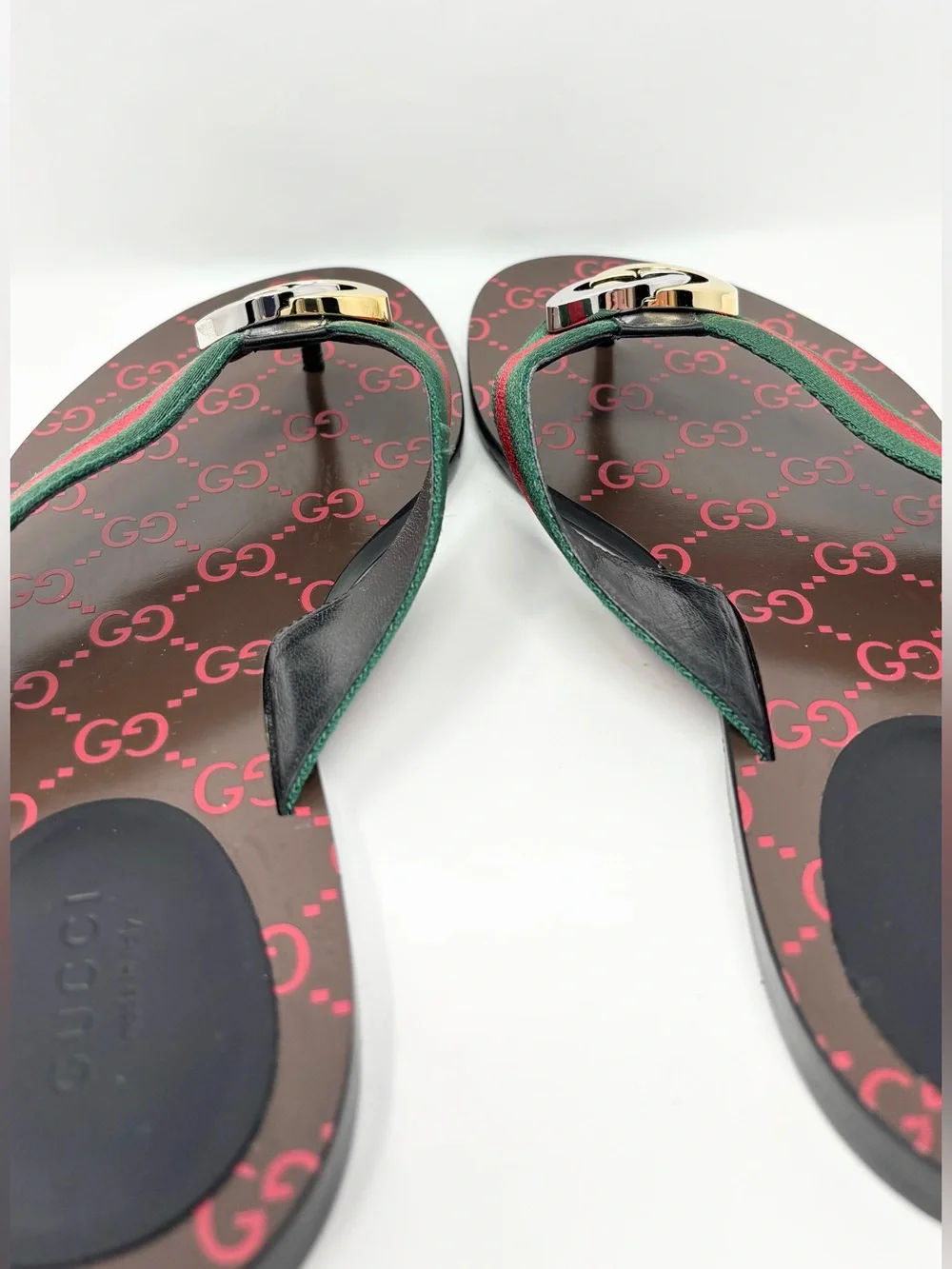 Gucci Kika Web Thong Sandals Nero GG Logo Size 41 US 11